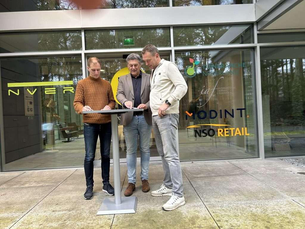 NSORetail_Spotlight-min